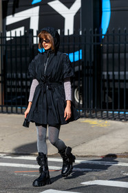 mary leest, black hoodie, black dress, black jacket, raincoat, jacket dress, zipped jacket, zipped dress, grey tights, belted jacket, belted dress, black leather bag, mini bag, animal skin bag, longchamp bag, black leather boots, flat boots, laced boots, big sole boots, ankle bag, prada bag, fashion week, frenchystyle, FW, jonathan paciullo, street style, FALL WINTER 2020-2021, AUTUMN WINTER 2020-2021, FW 20-21, vertical, full length, NYFW, NEW YORK