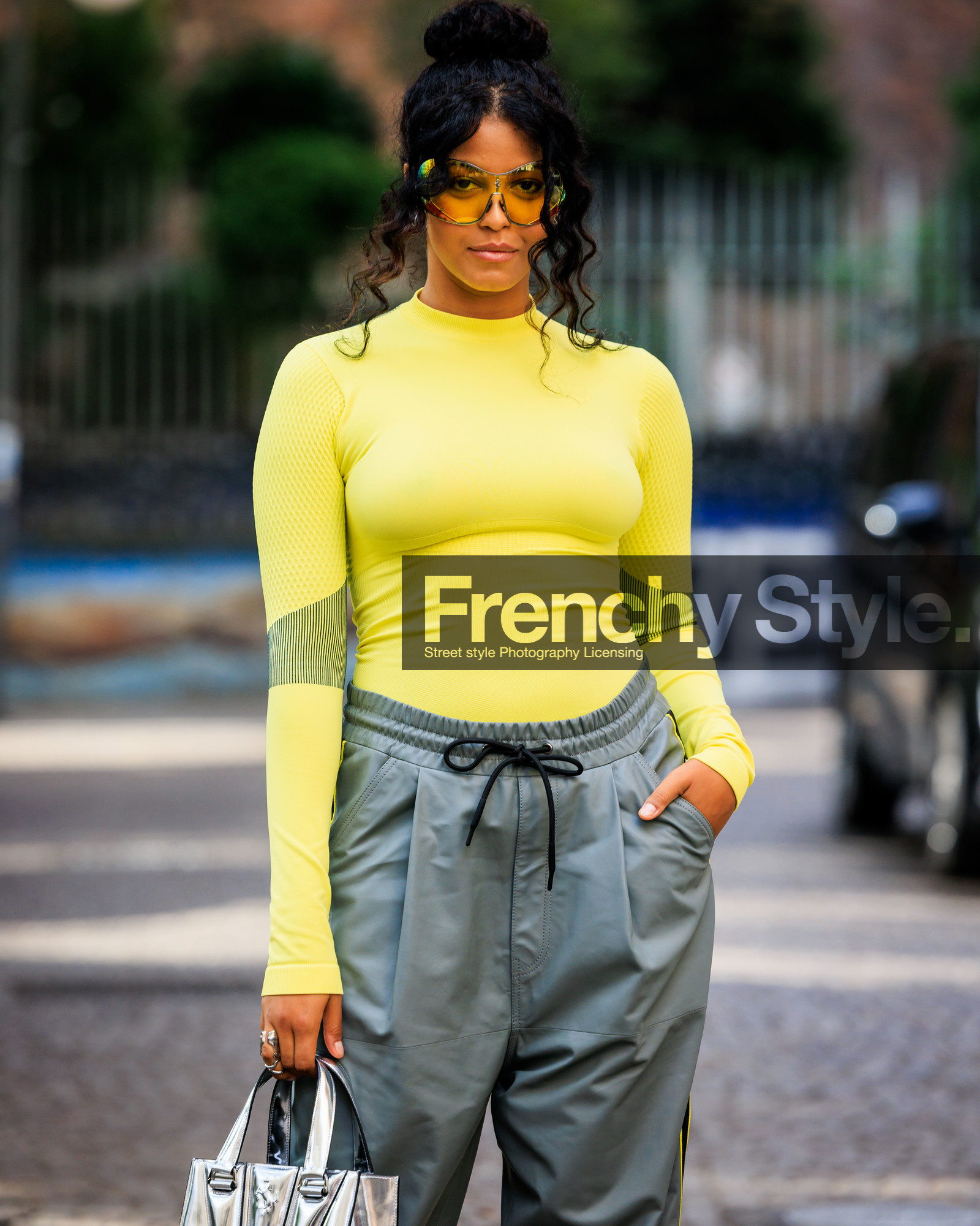 street style, jonathan paciullo, FW, fashion week, frenchystyle, MFW, MILAN, SPRING SUMMER 2024, SS 24, vertical, atmosphere details, detail