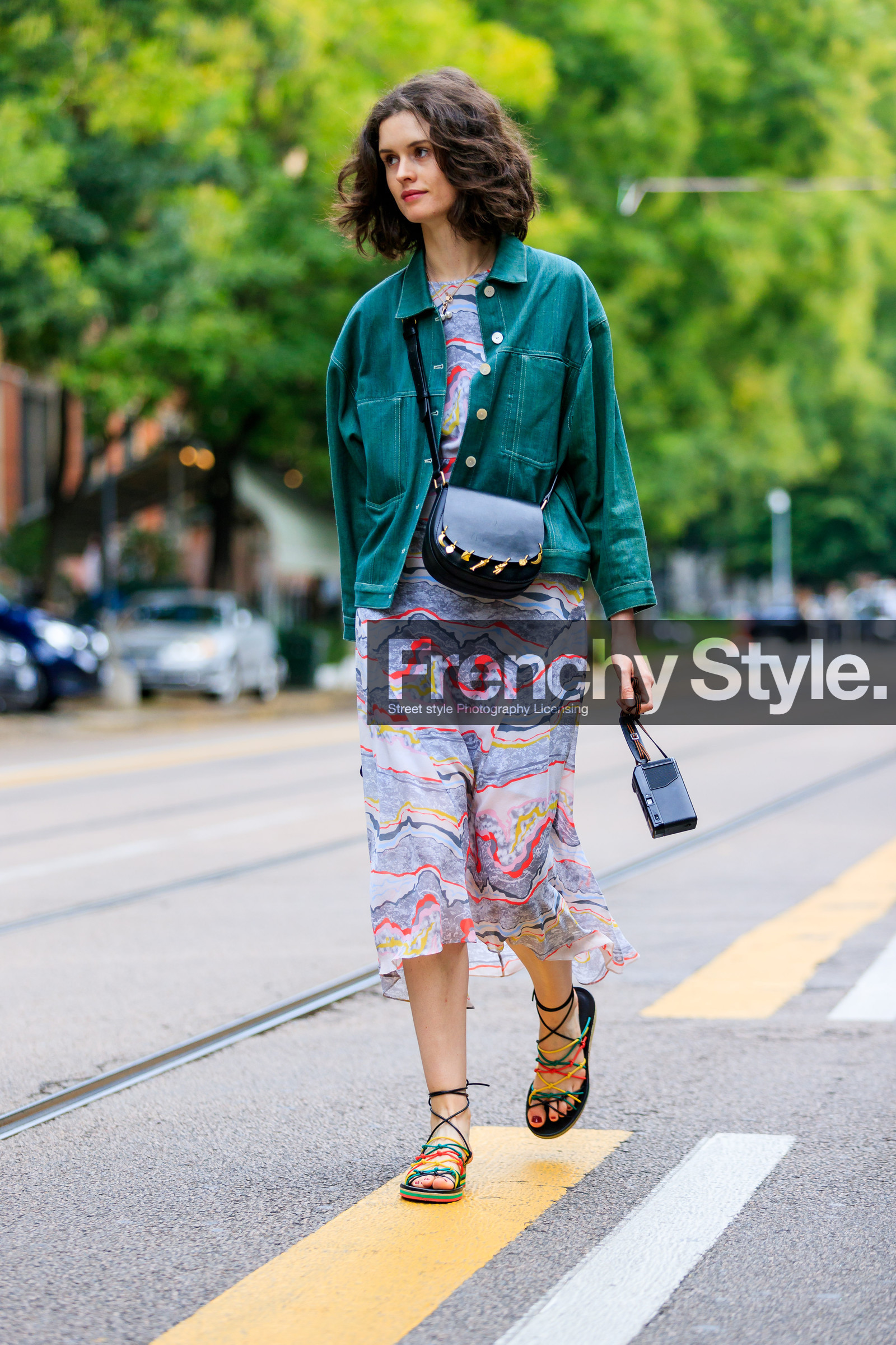 black bag, black sandals, black shoes, camera, chloe hill, fashion week, frenchystyle, full length, FW, green jacket, jonathan paciullo, leather bag, leather shoes, MFW, MILAN, printed dress, SPRING SUMMER 2017, SS 17, street style, trousers, vertical