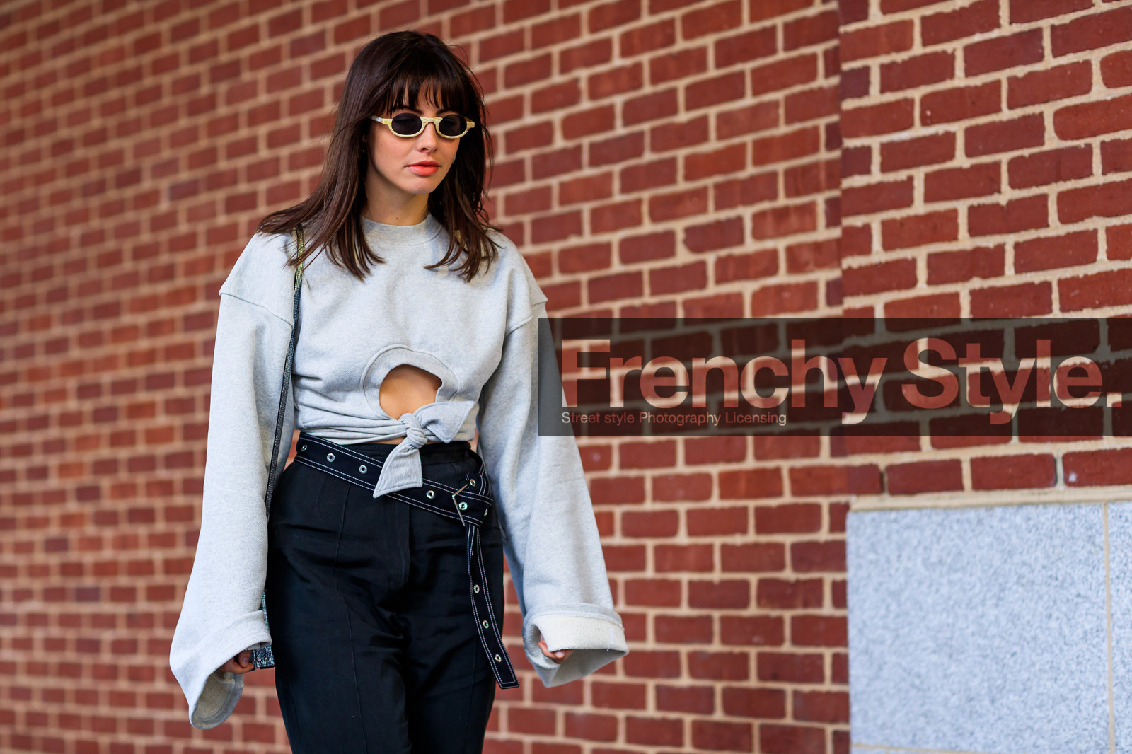 atmosphere details, black pants, detail, fashion week, frenchystyle, FW, grey sweater, high waist, horizontal, jonathan paciullo, NEW YORK, NYFW, SPRING SUMMER 2018, SS 18, street style, sunglasses, trousers
