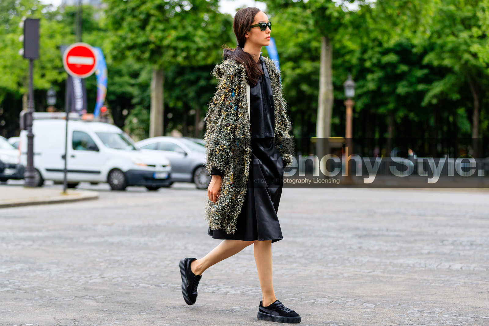 atmosphere details, AUTUMN WINTER 2016-2017, AW 16-17, black skirt, black sneakers, black top, embroidered coat, FALL WINTER 2016-2017, fashion week, fei fei sun, frenchystyle, full length, FW, FW 16-17, HAUTE COUTURE, horizontal, jonathan paciullo, MENSWEAR, model, PARIS, PFW, puma, street style, suede shoes, sunglasses
