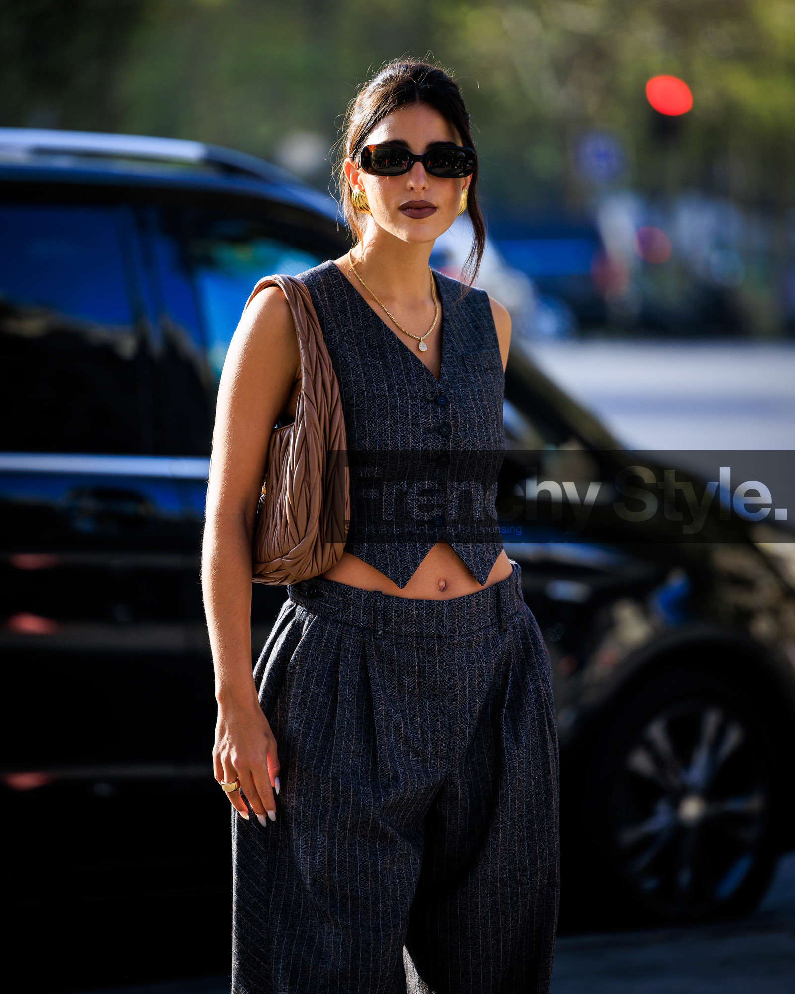 PARIS, PFW, fashion week, frenchystyle, FW, jonathan paciullo, street style, SPRING SUMMER 2024, SS 24, vertical, atmosphere details, detail