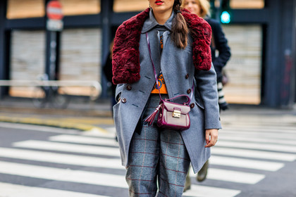atmosphere details, AUTUMN WINTER 2016-2017, AW 16-17, bordeaux, burgundy, checked panties, checked pants, detail, FALL WINTER 2016-2017, fashion week, frenchystyle, fur scarf, FW, FW 16-17, graphic pants, grey, grey coat, grey pants, horizontal, jonathan paciullo, leather bag, LFW, LONDON, MENSWEAR, plaid, red bag, red fur, red scarf, street style, striped pants, trousers