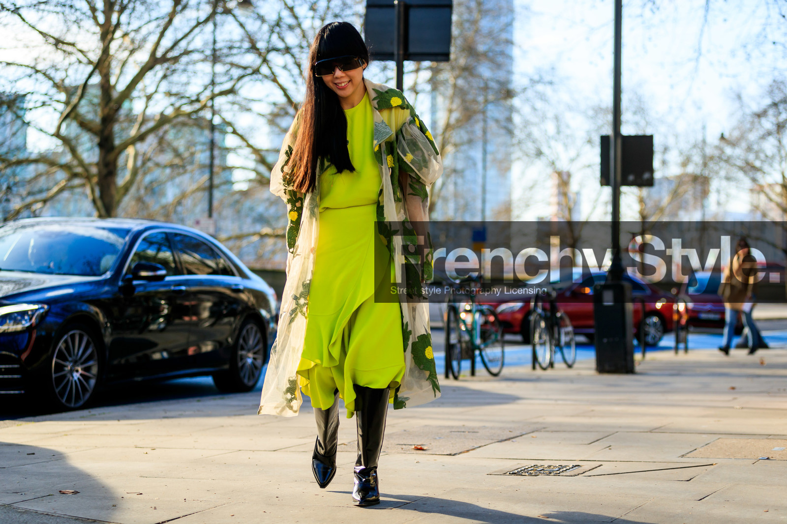 black shoes, floral, flowers, green dress, high boots, leather shoes, neon, sunglasses, susie lau, white jacket, LONDON, LFW, fashion week, frenchystyle, FW, jonathan paciullo, street style, AUTUMN WINTER 2019-2020, AW 19-20, FW 19-20, FALL WINTER 2019-2020, horizontal, atmosphere details, full length