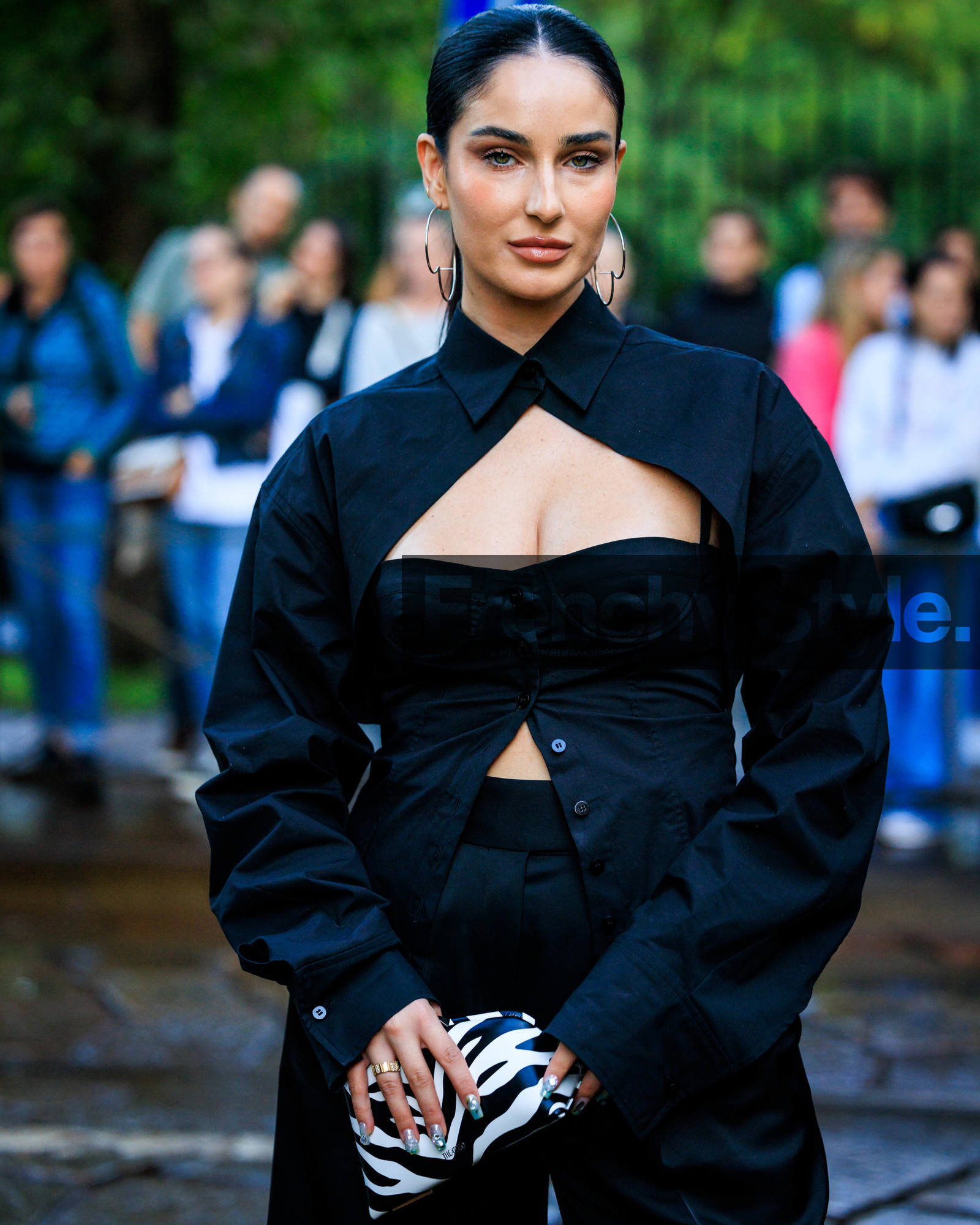 MILAN, MFW, frenchystyle, fashion week, FW, jonathan paciullo, street style, SPRING SUMMER 2024, SS 24, vertical, atmosphere details, detail