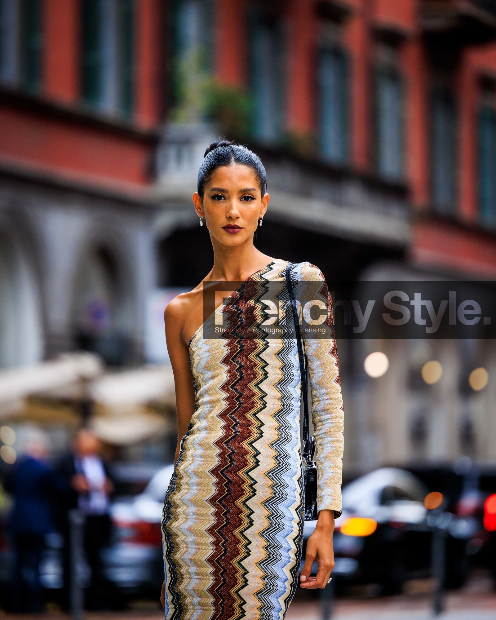 MILAN, MFW, frenchystyle, fashion week, FW, jonathan paciullo, street style, SPRING SUMMER 2024, SS 24, vertical, atmosphere details, detail
