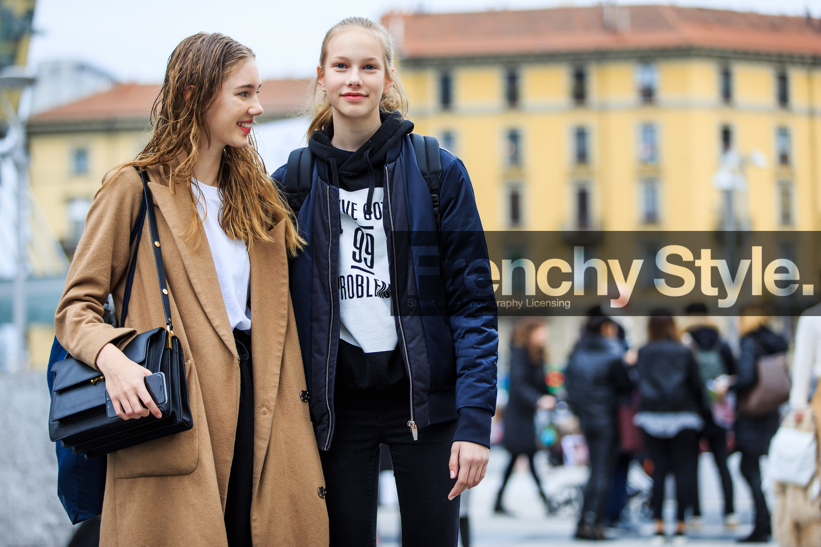 atmosphere details, AUTUMN WINTER 2016-2017, AW 16-17, bag, beige coat, black bag, black denim, black sweater, blue jacket, bomber jacket, camel coat, denim pants, detail, FALL WINTER 2016-2017, fashion week, frenchystyle, FW, FW 16-17, hoodie, horizontal, jeans, jonathan paciullo, leather, leather bag, LFW, LONDON, MENSWEAR, model, navy jacket, printed sweater, street style, trousers, wet hair