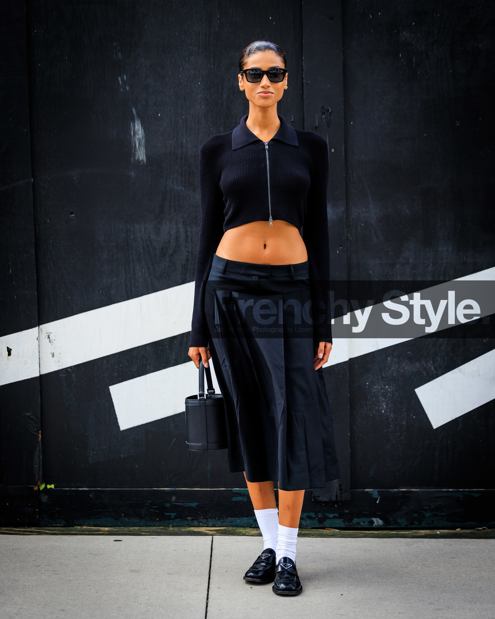 jonathan paciullo, FW, frenchystyle, fashion week, street style, vertical, detail, atmosphere details, NEW YORK, NYFW, SPRING SUMMER 2024, SS 24