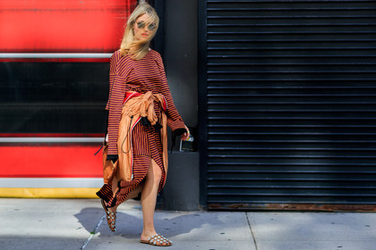 Annabel Rosendahl, atmosphere details, brown dress, fashion week, frenchystyle, full length, FW, graphic dress, horizontal, jonathan paciullo, NEW YORK, NYFW, orange jacket, printed dress, SPRING SUMMER 2018, SS 18, street style, striped dress, sunglasses