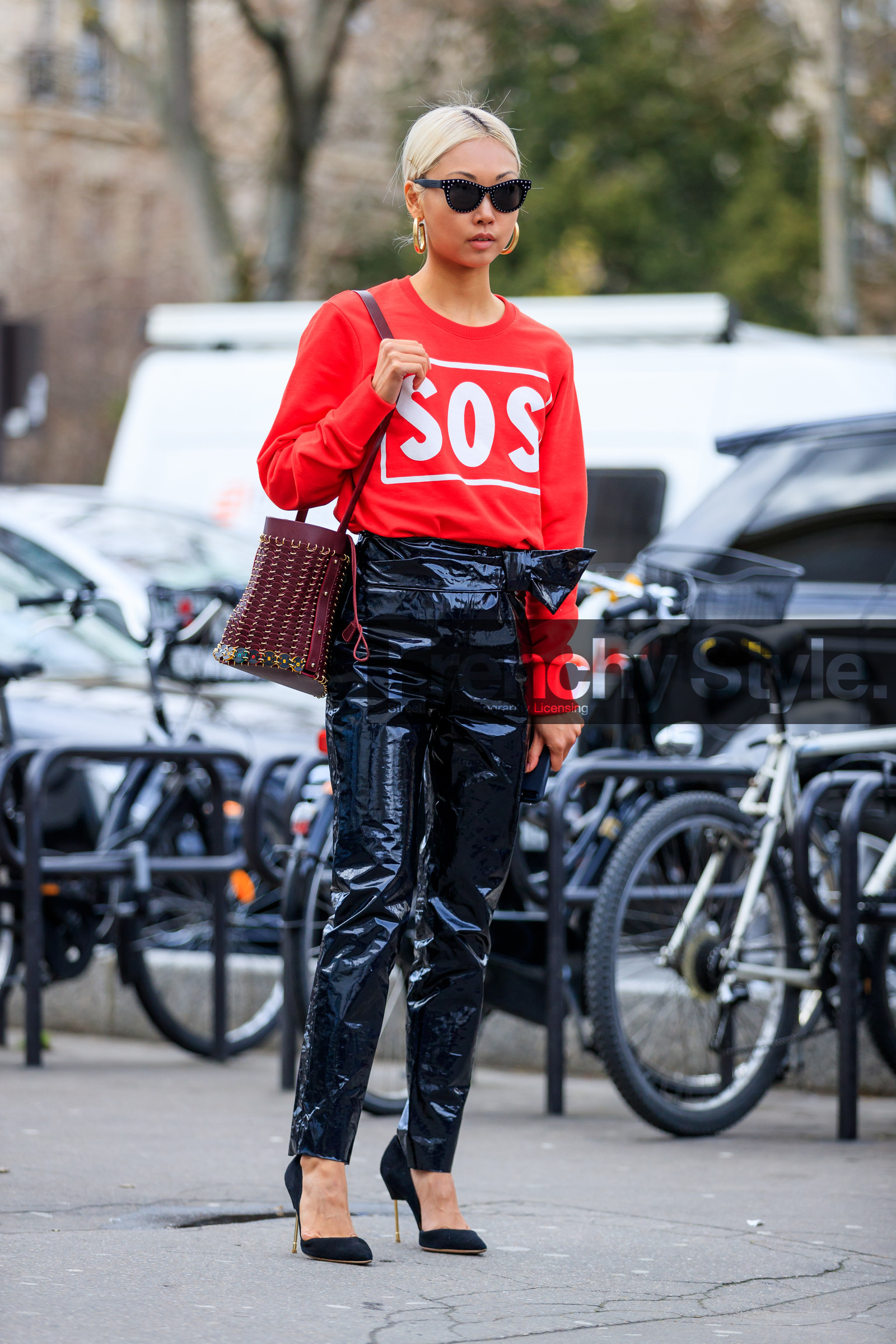 AUTUMN WINTER 2017-2018, AW 17-18, black pants, black shoes, earrings, FALL WINTER 2017-2018, fashion week, frenchystyle, full length, FW, FW 17-18, high heels, jonathan paciullo, leather bag, leather pants, leather shoes, paco rabanne, PARIS, PFW, printed sweater, red bag, red sweater, street style, studs, sunglasses, trousers, vanessa hong, vertical
