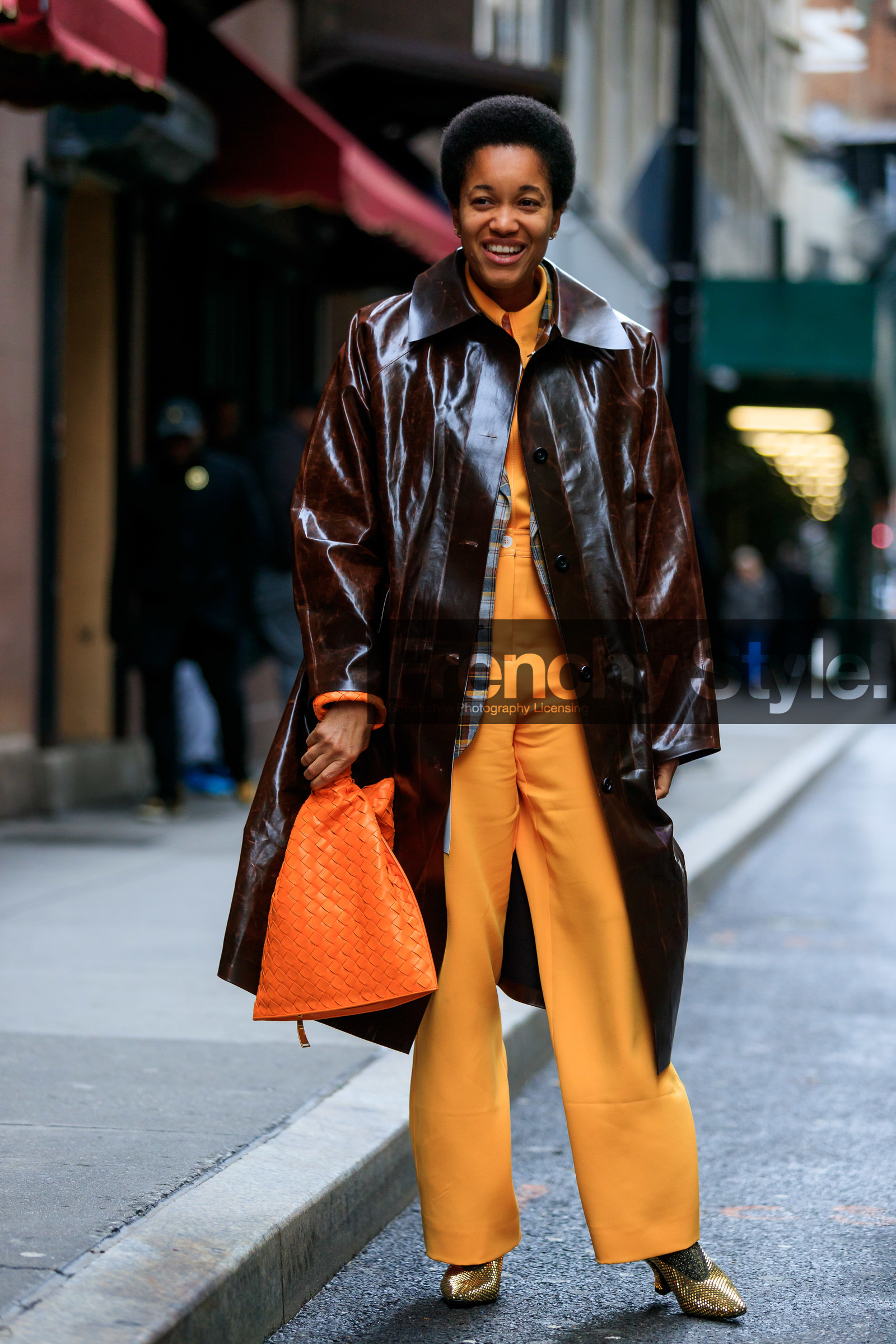 tamu mcpherson, yellow shirt, yellow pants, yellow jacket, checked jacket, white jacket, brown jacket, brown leather coat, camel leather bag, orange leather bag, plaited bag, plaited leather bag, strassed shoes, lurex socks, golden shoes, golden socks, bottega veneta bag, fashion week, frenchystyle, FW, jonathan paciullo, street style, AUTUMN WINTER 2020-2021, FALL WINTER 2020-2021, FW 20-21, vertical, full length, NYFW, NEW YORK