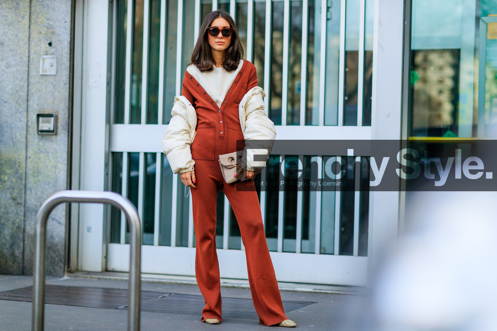 atmosphere details, AUTUMN WINTER 2017-2018, AW 17-18, beige bag, beige shoes, brown jumpsuit, diletta bonaiuti, down jacket, FALL WINTER 2017-2018, fashion week, frenchystyle, full length, FW, FW 17-18, horizontal, jonathan paciullo, jw anderson, leather bag, leather shoes, MFW, MILAN, off the shoulder, street style, sunglasses, trousers, white jacket, white knit