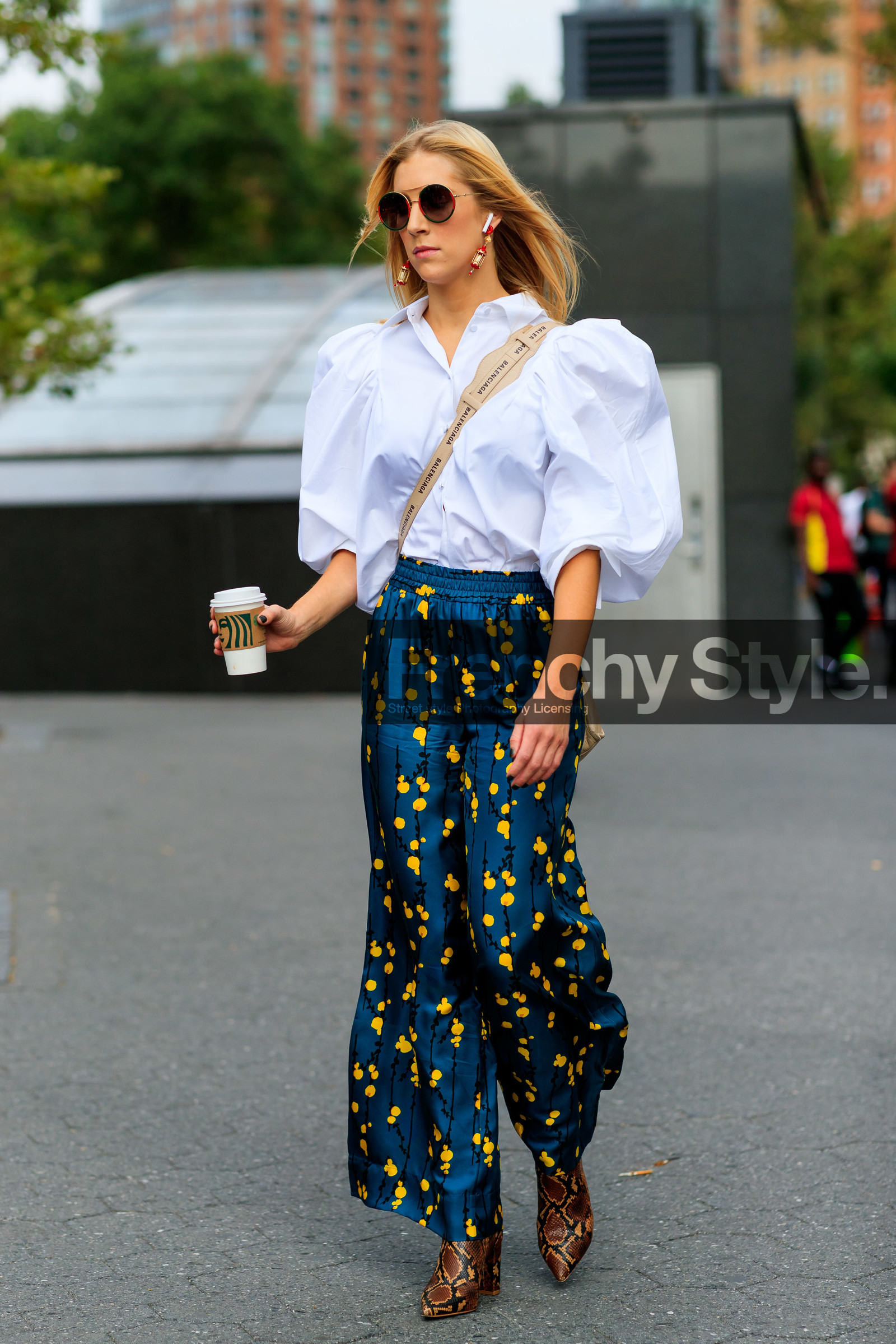 animal print, balenciaga, beige bag, blue pants, brown boots, earrings, floral, flowers, graphic pants, graphic shoes, headphones, high heels, leather shoes, printed pants, printed shoes, silk pants, snake print, sunglasses, trousers, white shirt, street style, jonathan paciullo, FW, frenchystyle, fashion week, NEW YORK, NYFW, SPRING SUMMER 2020, SS 20, vertical, full length