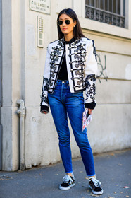 AUTUMN WINTER 2017-2018, AW 17-18, black shoes, black sneakers, blue denim, denim pants, embroideries, FALL WINTER 2017-2018, fashion week, frenchystyle, full length, FW, FW 17-18, graphic jacket, jeans, jonathan paciullo, justine lee, leather shoes, MFW, MILAN, printed jacket, street style, sunglasses, trousers, vans, vertical, white jacket