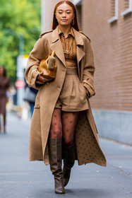 bag, beige look, beige monochrome, beige short, brown boots, camel bag, crop top, fendi bag, fendi look, fendi tight, leather boots, monochrome, necklace, Niki Wu Jie, short, wool coat, wool short, fashion week, frenchystyle, FW, jonathan paciullo, street style, MFW, MILAN, SPRING SUMMER 2022, SS 22, vertical, full length
