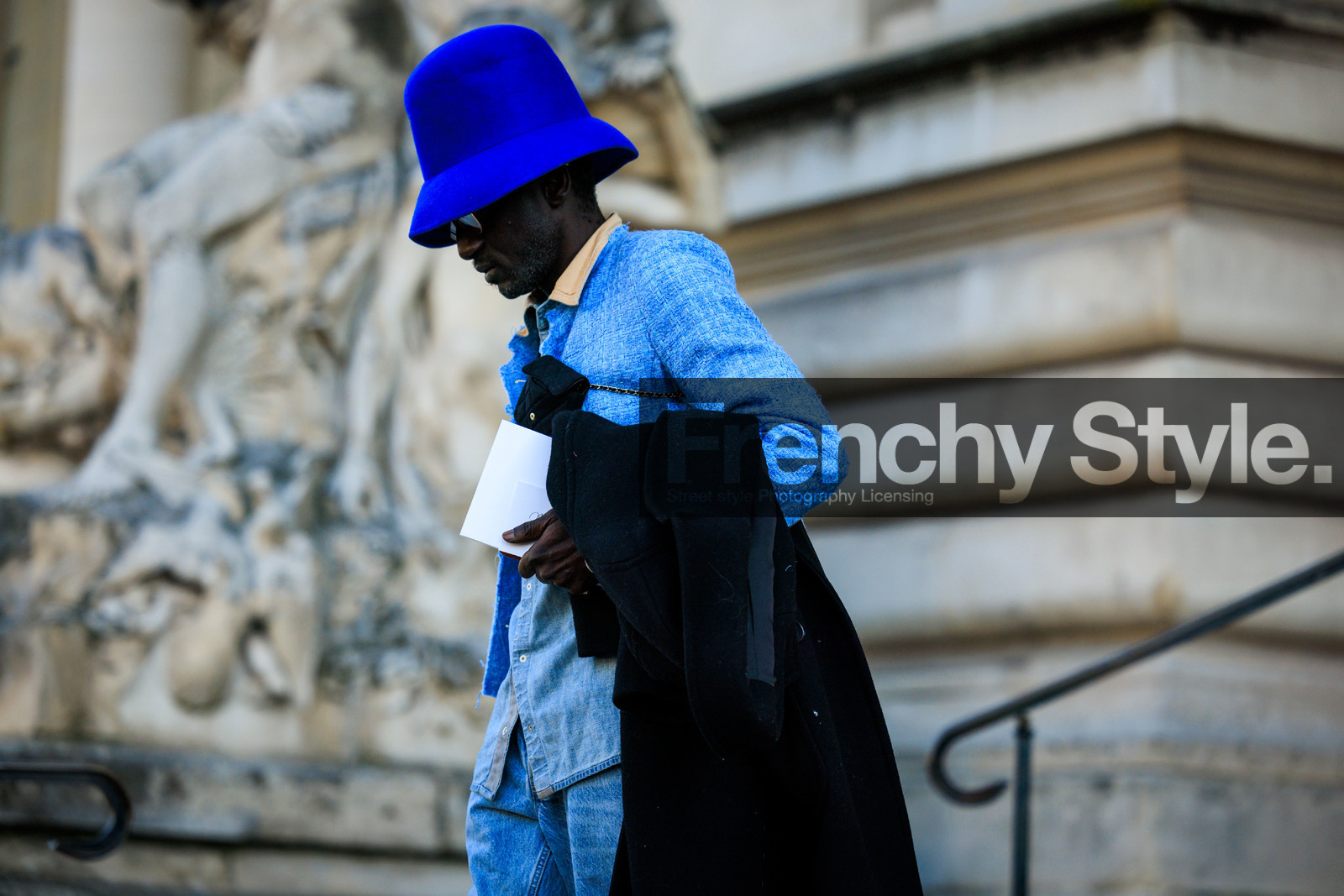 blue hat, black sunglasses, tweed jacket, blue jacket, denim shirt, classic jeans, black coat, fashion week, frenchystyle, FW, jonathan paciullo, street style, PARIS, PFW, SPRING SUMMER 2022, SS 22, atmosphere details, detail, horizontal