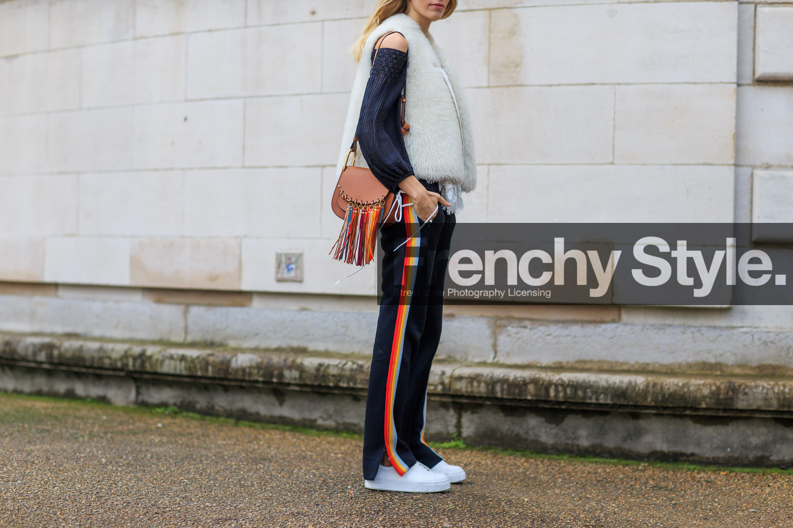 atmosphere details, AUTUMN WINTER 2016-2017, AW 16-17, black pants, black top, brown bag, chloe, detail, FALL WINTER 2016-2017, fashion week, frenchystyle, fringes, fur jacket, FW, FW 16-17, geometric, graphic pants, horizontal, jonathan paciullo, leather bag, leather sneakers, off the shoulder, PARIS, PFW, printed pants, shearling, sleeveless, street style, striped pants, stripes, sweatpants, trousers, veronika heilbrunner, white fur, white jacket, white sneakers