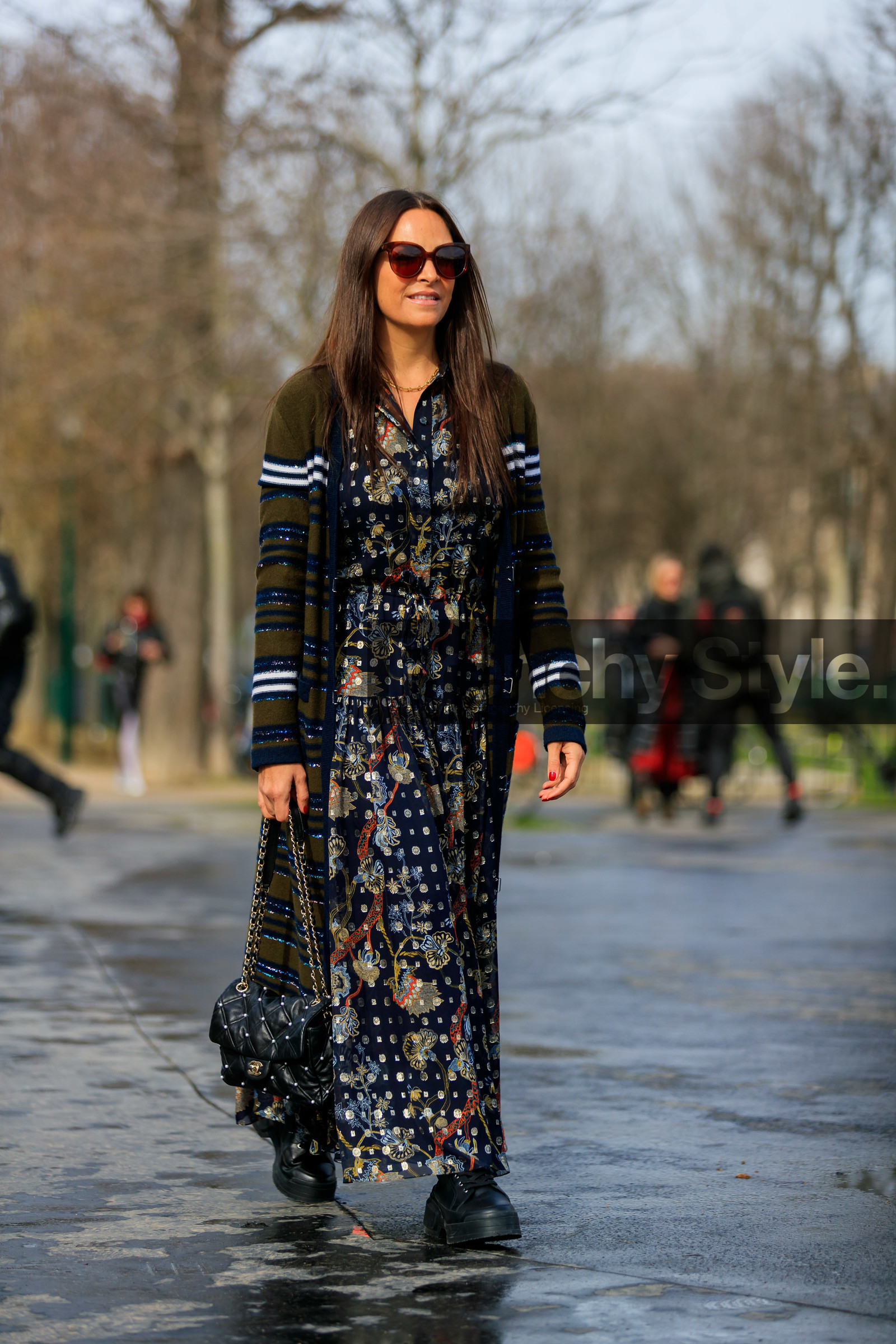 laure heriard dubreuil, kaki cardigan, navy blue cardigan, lurex cardigan, sequins cardigan, striped cardigan, floral printed dress, black dress, lurex dress, button dress, golden dress, polka dots dress, long dress, laced boots, black leather boots, flat boots, black leather bag, pearls bag, quilted bag, chanel bag, long cardigan, chanel cardigan, burgundy sunglasses, fashion week, frenchystyle, FW, jonathan paciullo, street style, PFW, PARIS, vertical, full length