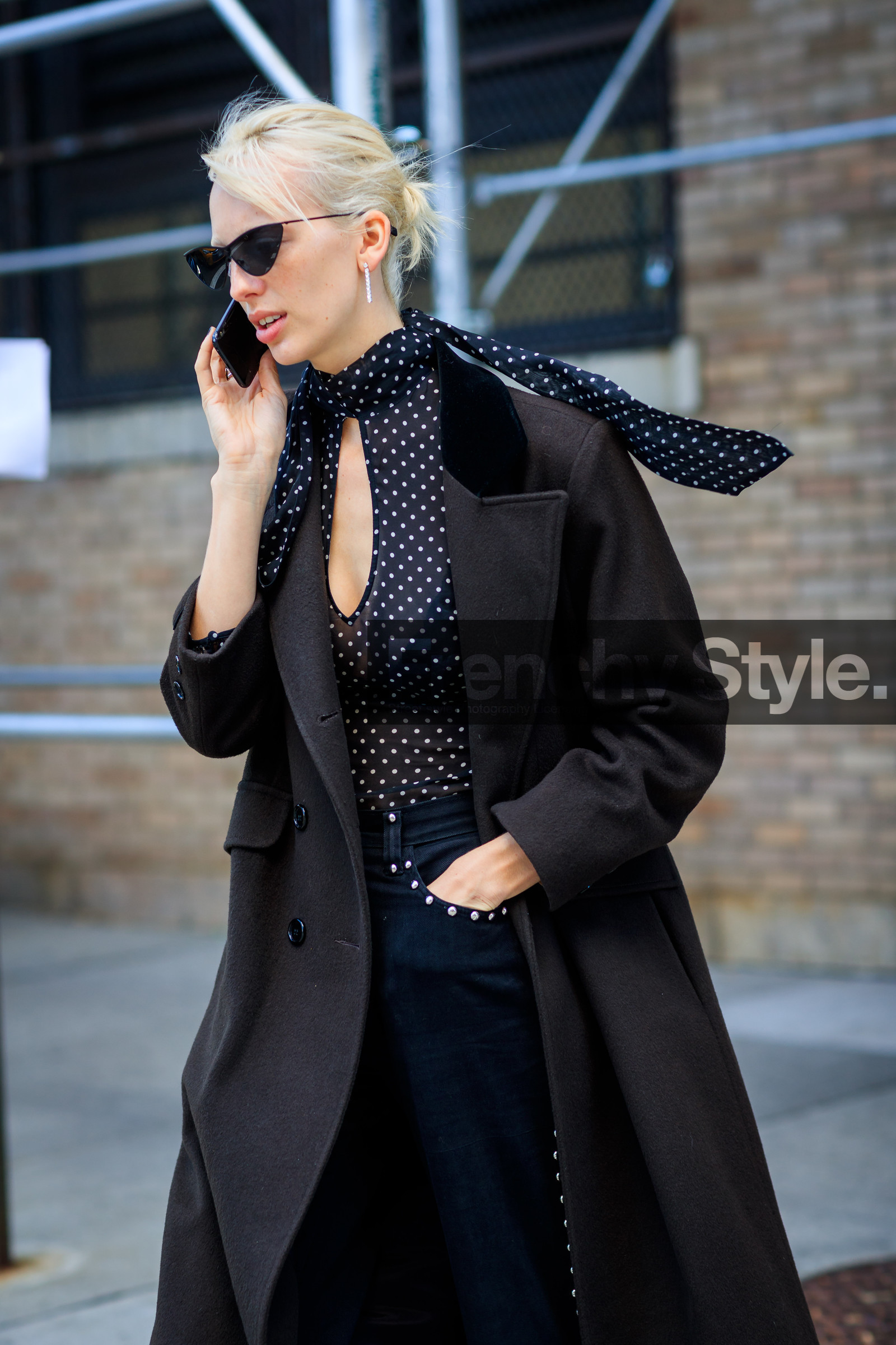 atmosphere details, black denim, black shirt, brown coat, denim pants, detail, fashion week, frenchystyle, FW, jeans, jonathan paciullo, model, NEW YORK, NYFW, polka dot, printed shirt, SPRING SUMMER 2018, SS 18, street style, sunglasses, vertical