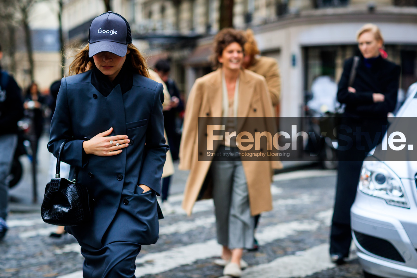 atmosphere details, AUTUMN WINTER 2017-2018, AW 17-18, black cap, black jacket, black skirt, blazer, detail, FALL WINTER 2017-2018, fashion week, frenchystyle, FW, FW 17-18, horizontal, jonathan paciullo, mira duma, miroslava duma, PARIS, PFW, street style, tone on tone, total look black