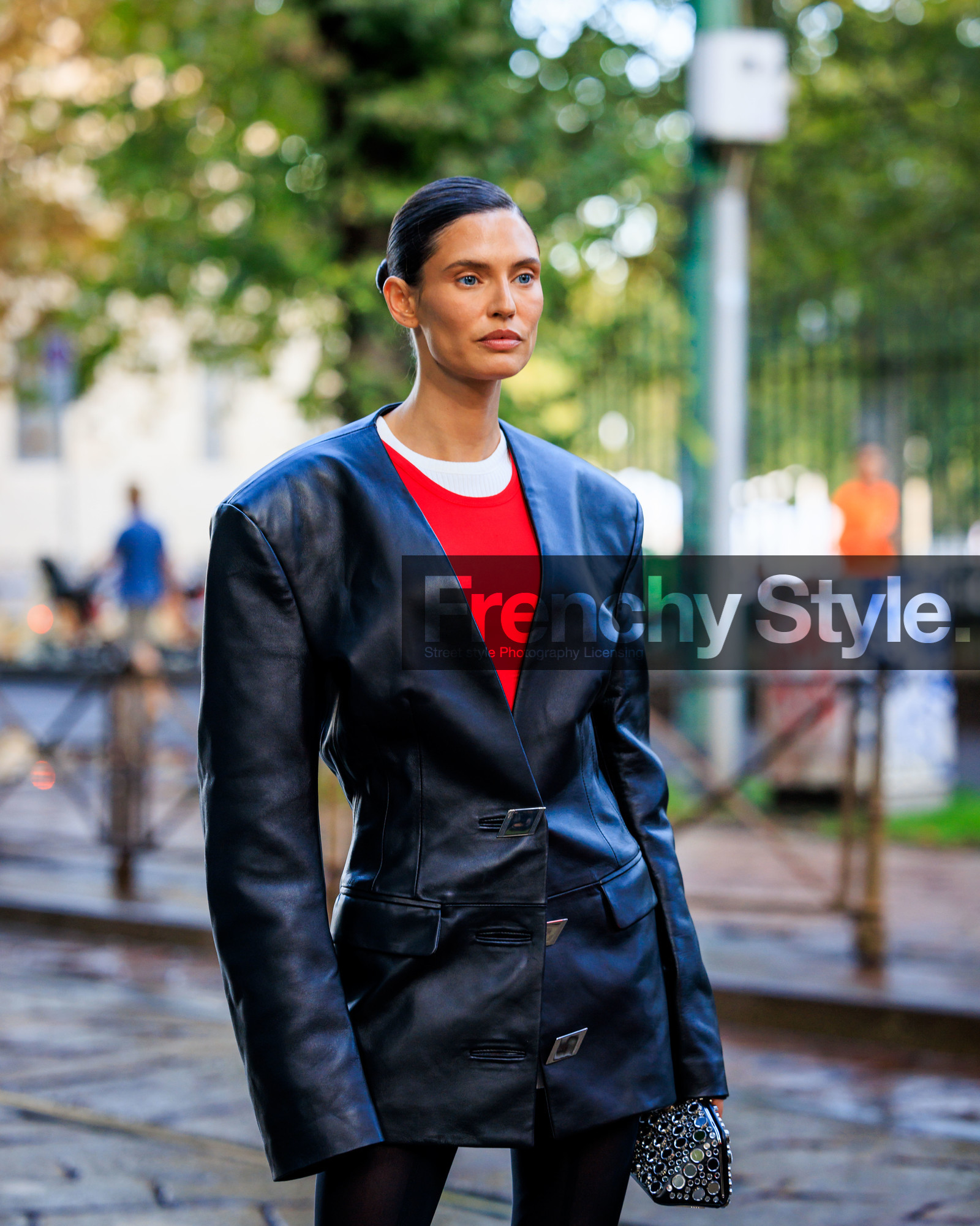 MILAN, MFW, frenchystyle, fashion week, FW, jonathan paciullo, street style, SPRING SUMMER 2024, SS 24, vertical, atmosphere details, detail