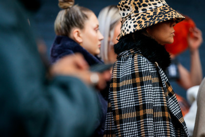 leopard printed hat, black coat, fur coat, checked coat, brown coat, close up detail, fashion week, frenchystyle, FW, jonathan paciullo, street style, AUTUMN WINTER 2020-2021, FALL WINTER 2020-2021, FW 20-21, horizontal, atmosphere details, detail, NYFW, NEW YORK