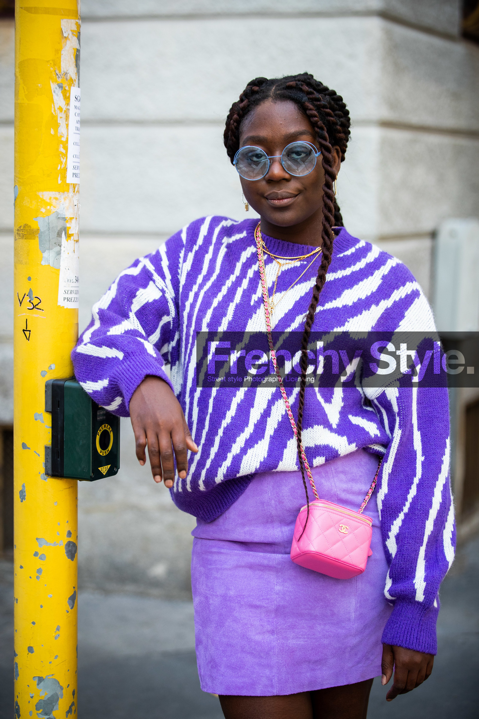 purple skirt, purple pullover, zebra printed pullover, suede skirt, mini skirt, pink leather bag, quilted bag, mini bag, chanel bag, square shape bag, round shape sunglasses, blue sunglasses, striped pullover, purple total look, lois opoku, street style, jonathan paciullo, FW, frenchystyle, fashion week, MFW, MILAN, SPRING SUMMER 2021, SS 21, vertical, detail