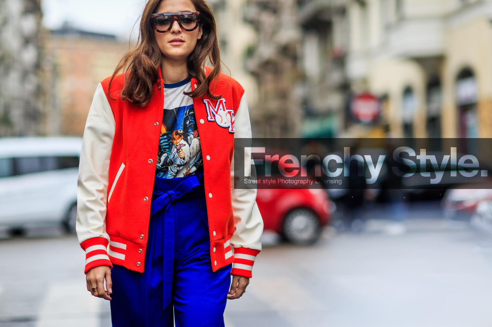 atmosphere details, AUTUMN WINTER 2016-2017, AW 16-17, blue pants, detail, eleonora carisi, embroidered jacket, FALL WINTER 2016-2017, fashion week, frenchystyle, FW, FW 16-17, high waist, horizontal, jonathan paciullo, LFW, LONDON, MENSWEAR, printed t shirt, red boots, red jacket, street style, sunglasses, teddy jacket, trousers, white t shirt, wide pants