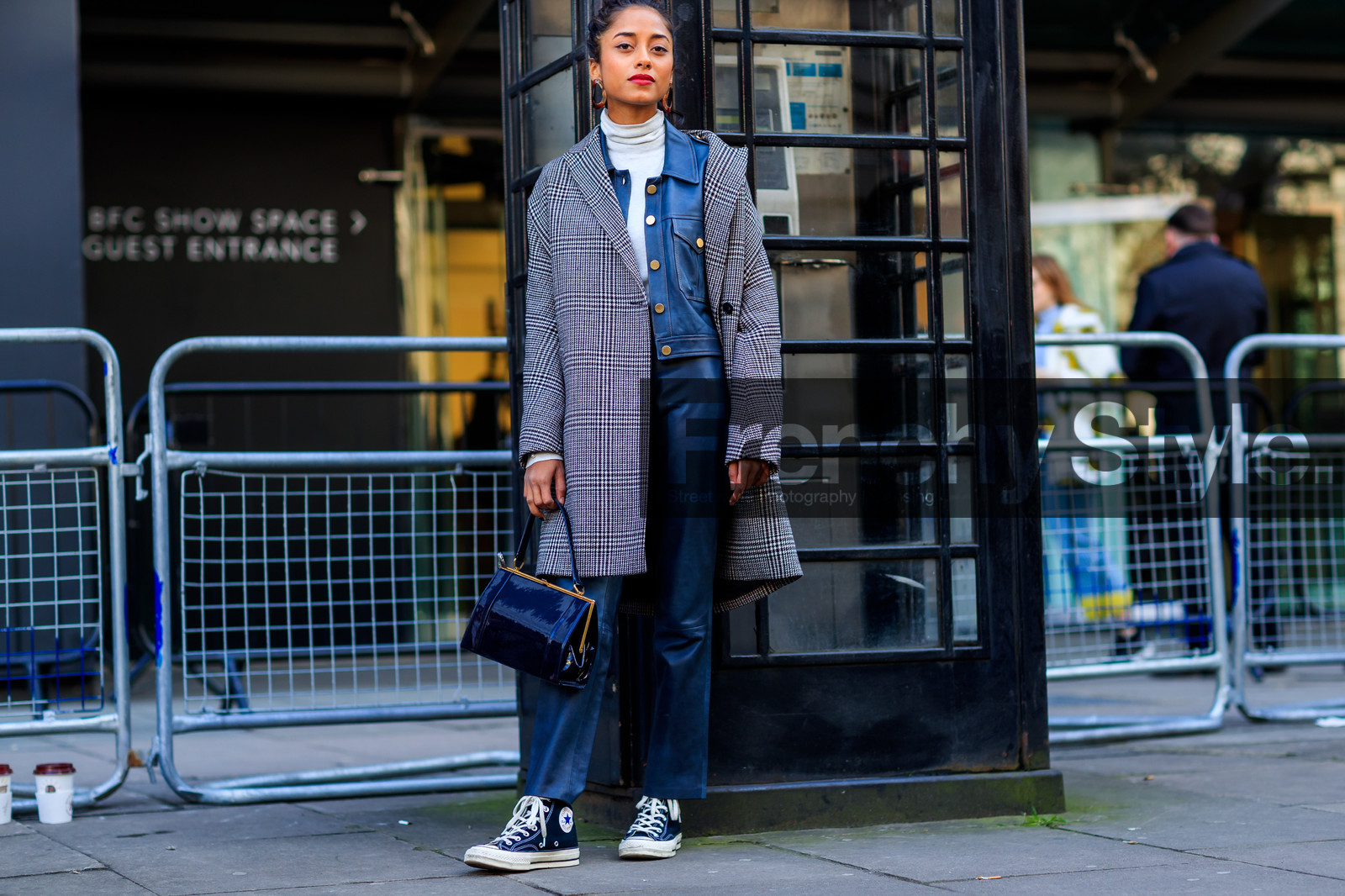 blue bag, blue jacket, blue pants, blue sneakers, checked, converse, earrings, graphic jacket, grey coat, houndstooth pattern, leather bag, leather jacket, leather pants, leather shoes, plaid, printed jacket, red lips, trousers, white turtleneck, fashion week, frenchystyle, FW, jonathan paciullo, street style, LFW, LONDON, AUTUMN WINTER 2018-2019, AW 18-19, FALL WINTER 2018-2019, FW 18-19, horizontal, atmosphere details, full length