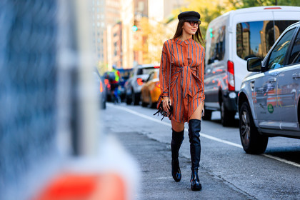 atmosphere details, black cap, black shoes, fashion week, frenchystyle, full length, FW, graphic dress, high boots, horizontal, jonathan paciullo, leather shoes, NEW YORK, NYFW, orange dress, printed dress, SPRING SUMMER 2018, SS 18, street style, striped dress, sunglasses