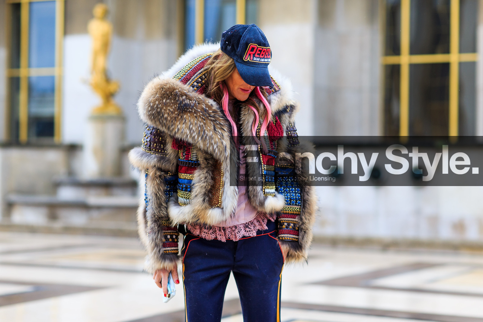 anna dello russo, atmosphere details, AUTUMN WINTER 2016-2017, AW 16-17, black cap, blue pants, detail, dsquared, embroidered coat, embroidered jacket, embroideries, FALL WINTER 2016-2017, fashion week, frenchystyle, fur coat, fur jacket, FW, FW 16-17, horizontal, jonathan paciullo, natural fur, PARIS, PFW, pink shirt, street style, trousers