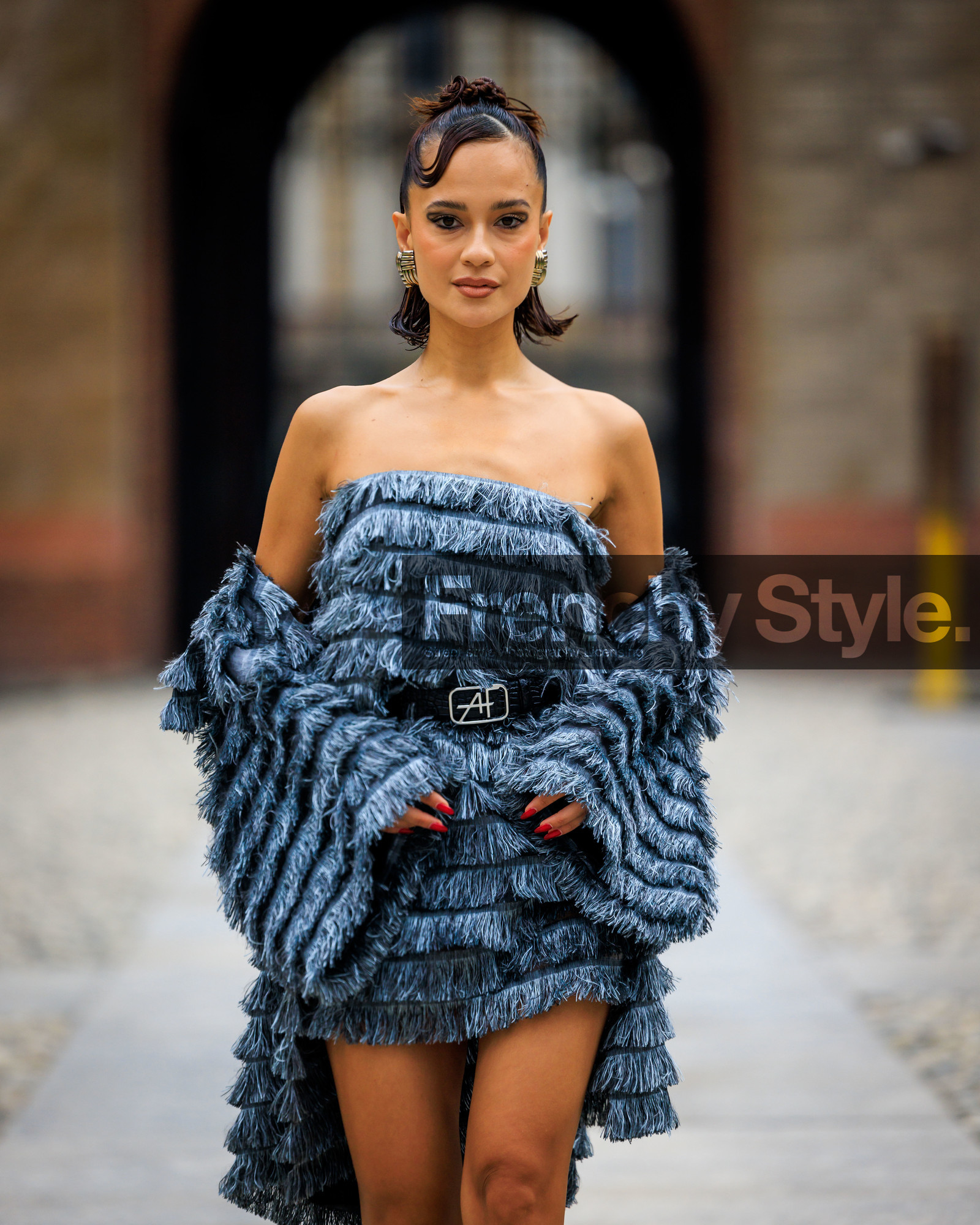 fashion week, frenchystyle, FW, jonathan paciullo, street style, MFW, MILAN, SPRING SUMMER 2024, SS 24, vertical, atmosphere details, detail