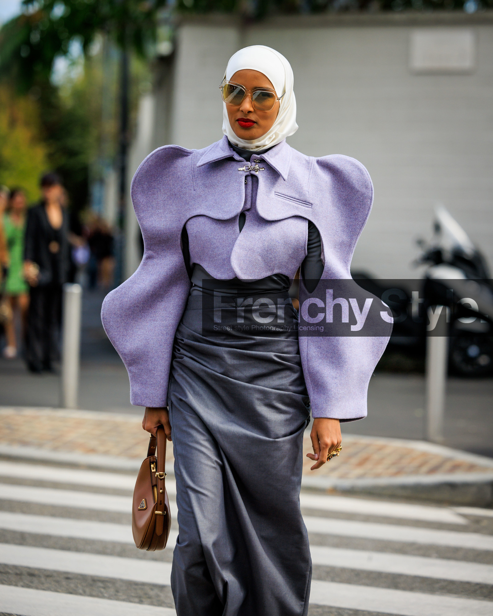 fashion week, frenchystyle, street style, jonathan paciullo, FW, MFW, MILAN, SPRING SUMMER 2024, SS 24, vertical, atmosphere details, detail