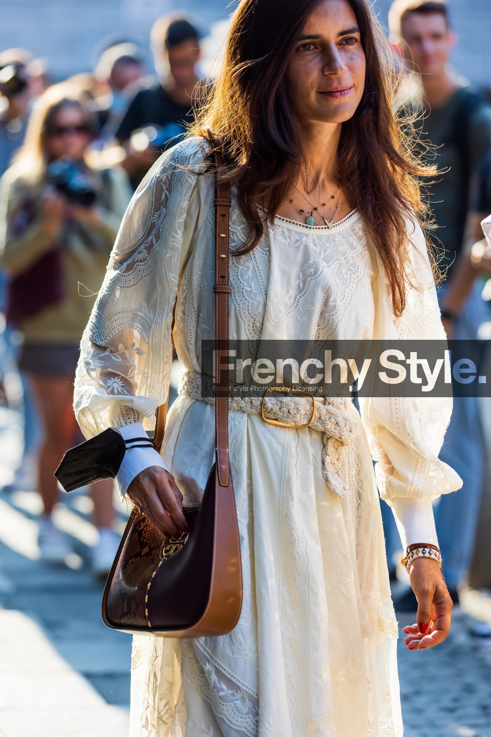 bicolor bag, bohemian, brown bag, Chiara Totire, crochet, crochet belt, dress, embroidery, leather bag, white belt, white dress, fashion week, frenchystyle, FW, jonathan paciullo, street style, MFW, MILAN, SPRING SUMMER 2022, SS 22, vertical, atmosphere details, detail