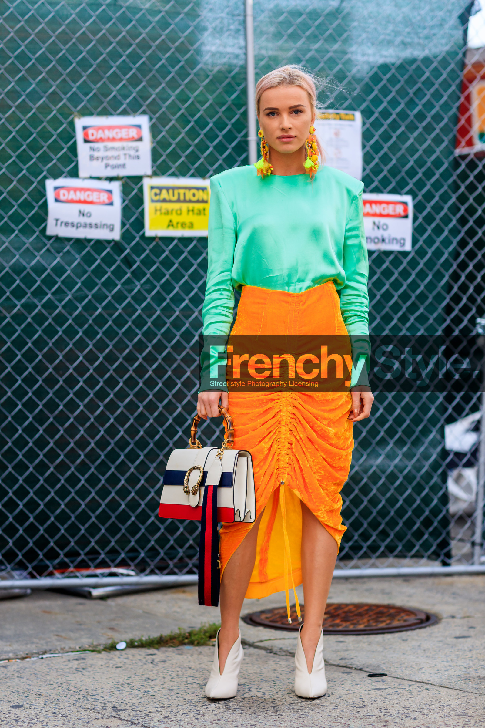 earrings, fashion week, frenchystyle, full length, FW, graphic bag, green sweater, gucci, high heels, jonathan paciullo, julia kuczynska, leather bag, leather shoes, NEW YORK, NYFW, orange skirt, printed bag, SPRING SUMMER 2018, SS 18, street style, striped bag, velvet, vertical, white shoes