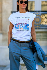 black bag, black belt, blazer, brown belt, grey pants, julie pelipas, leather bag, leather belt, printed t shirt, sunglasses, trousers, white t shirt, PARIS, PFW, street style, jonathan paciullo, FW, frenchystyle, fashion week, AUTUMN WINTER 2019-2020, AW 19-20, FALL WINTER 2019-2020, FW 19-20, vertical, atmosphere details, detail