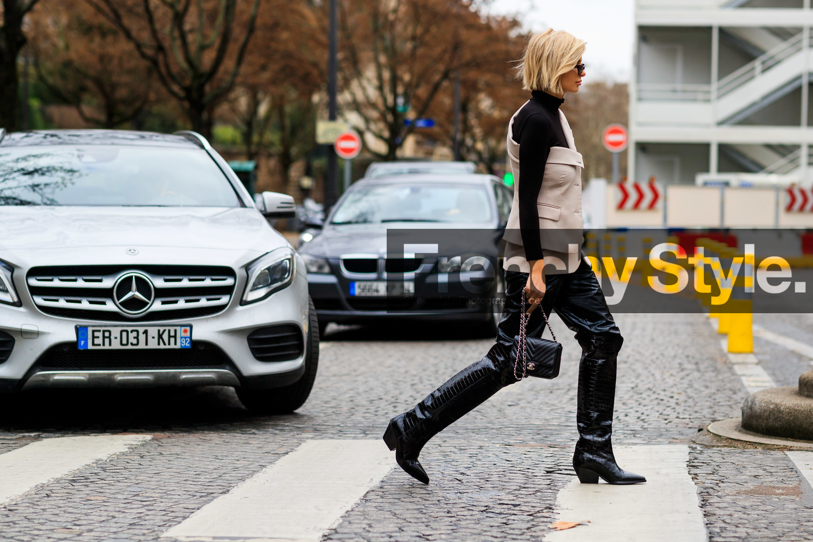 asymetric, beige jacket, black bag, black pants, black shoes, black turtleneck, blazer, chanel handbag, cut out, earrings, geometric, high boots, leather bag, leather pants, leather shoes, sunglasses, trousers, xnenia adonts, PARIS, PFW, street style, jonathan paciullo, FW, frenchystyle, fashion week, AUTUMN WINTER 2019-2020, AW 19-20, FALL WINTER 2019-2020, FW 19-20, horizontal, atmosphere details, full length