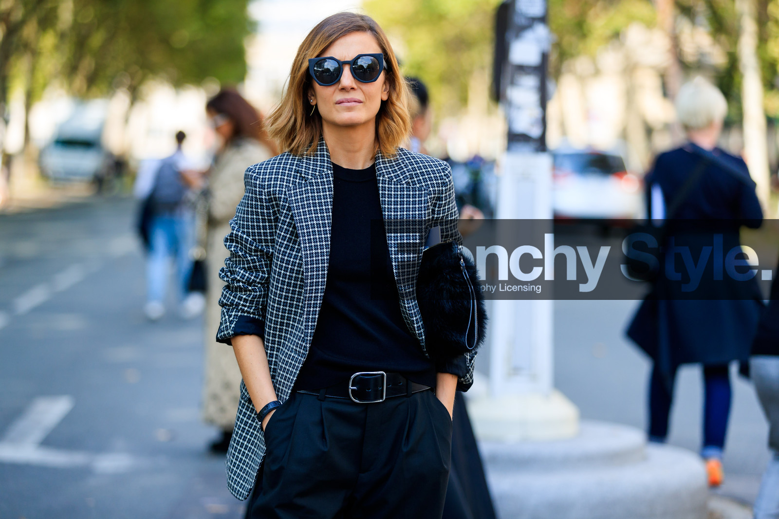 atmosphere details, black bag, black belt, black pants, black sweater, blazer, checked jacket, detail, fashion week, frenchystyle, fur bag, FW, graphic jacket, horizontal, jonathan paciullo, leather bag, PARIS, PFW, plaid, printed jacket, SPRING SUMMER 2018, SS 18, street style, sunglasses, trousers