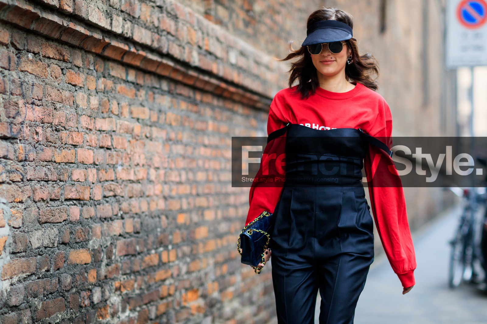 atmosphere details, AUTUMN WINTER 2017-2018, AW 17-18, black bag, black cap, black jumpsuit, chanel handbag, detail, eleonora carisi, FALL WINTER 2017-2018, fashion week, frenchystyle, FW, FW 17-18, horizontal, jonathan paciullo, leather bag, MFW, MILAN, red sweater, street style, sunglasses, timeless bag, trousers