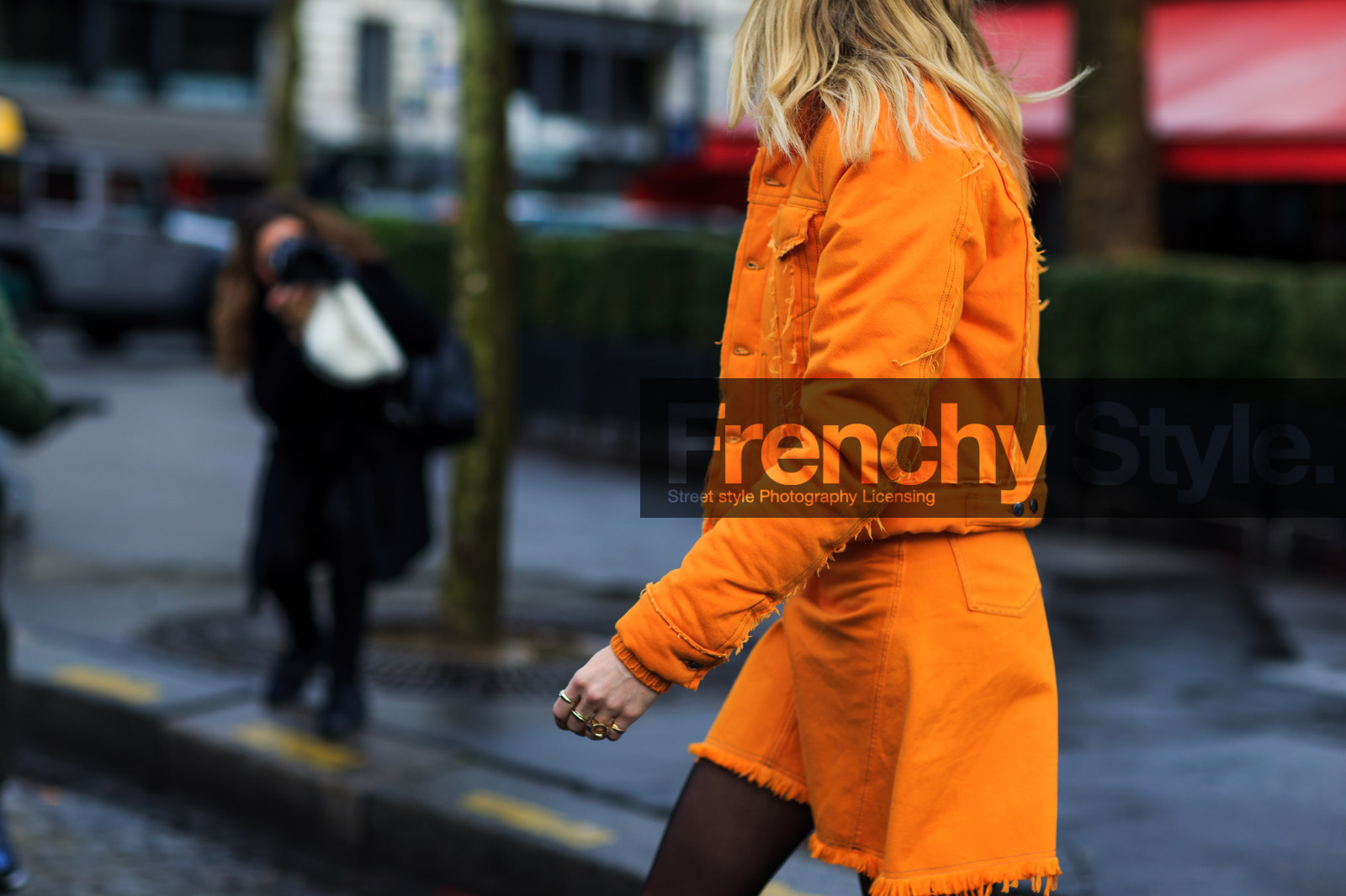 atmosphere details, AUTUMN WINTER 2016-2017, AW 16-17, detail, FALL WINTER 2016-2017, fashion week, frenchystyle, FW, FW 16-17, horizontal, jonathan paciullo, orange denim, orange jacket, orange skirt, PARIS, PFW, street style, tights, tone on tone, total look orange, veronika heilbrunner