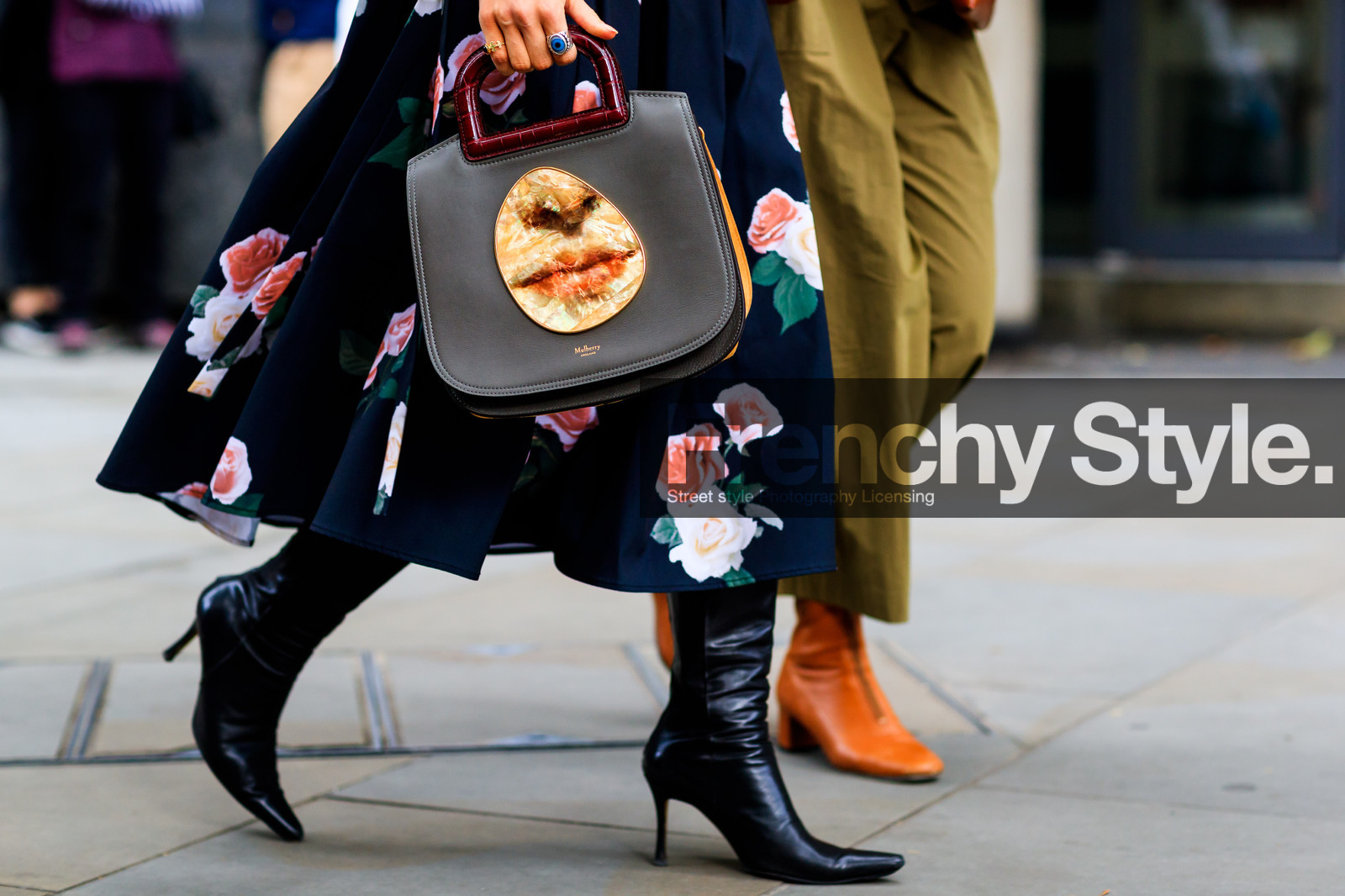 atmosphere details, black shoes, blue skirt, brown bag, detail, fashion week, floral, flowers, frenchystyle, FW, high heels, horizontal, jonathan paciullo, leather bag, leather shoes, LFW, LONDON, mulberry, printed bag, printed skirt, SPRING SUMMER 2018, SS 18, street style