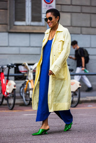 blue dress, coat, color, dress, earrings, electric blue dress, fluo green sandals, gold earrings, green sandals, green shoes, leather sandals, long coat, long dress, sunglasses, Tamu McPherson, yellow coat, fashion week, frenchystyle, FW, jonathan paciullo, street style, SPRING SUMMER 2022, SS 22, MFW, MILAN, vertical, full length