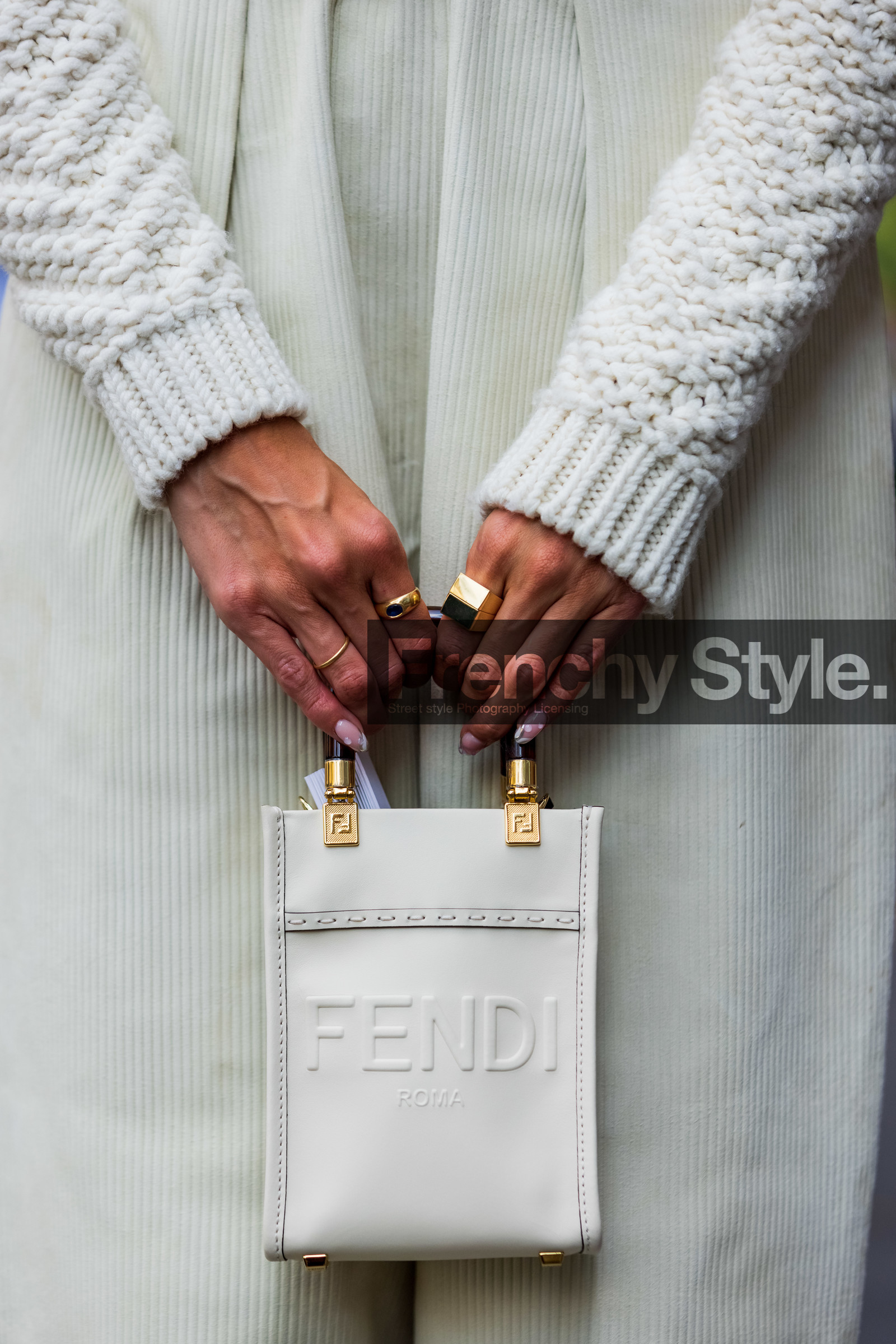 bag, close up, details, fendi bag, leather bag, small bag, rings, white bag, nails details, fashion week, frenchystyle, FW, jonathan paciullo, street style, MFW, MILAN, SPRING SUMMER 2022, SS 22, vertical, atmosphere details, detail