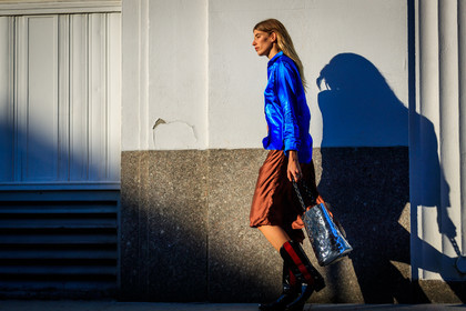 atmosphere details, black boots, black shoes, blue shirt, brown skirt, calvin klein, fashion week, frenchystyle, full length, FW, horizontal, jonathan paciullo, leather bag, leather shoes, NEW YORK, NYFW, shiny bag, silk shirt, silver bag, SPRING SUMMER 2018, SS 18, street style, tucked in, veronika heilbrunner