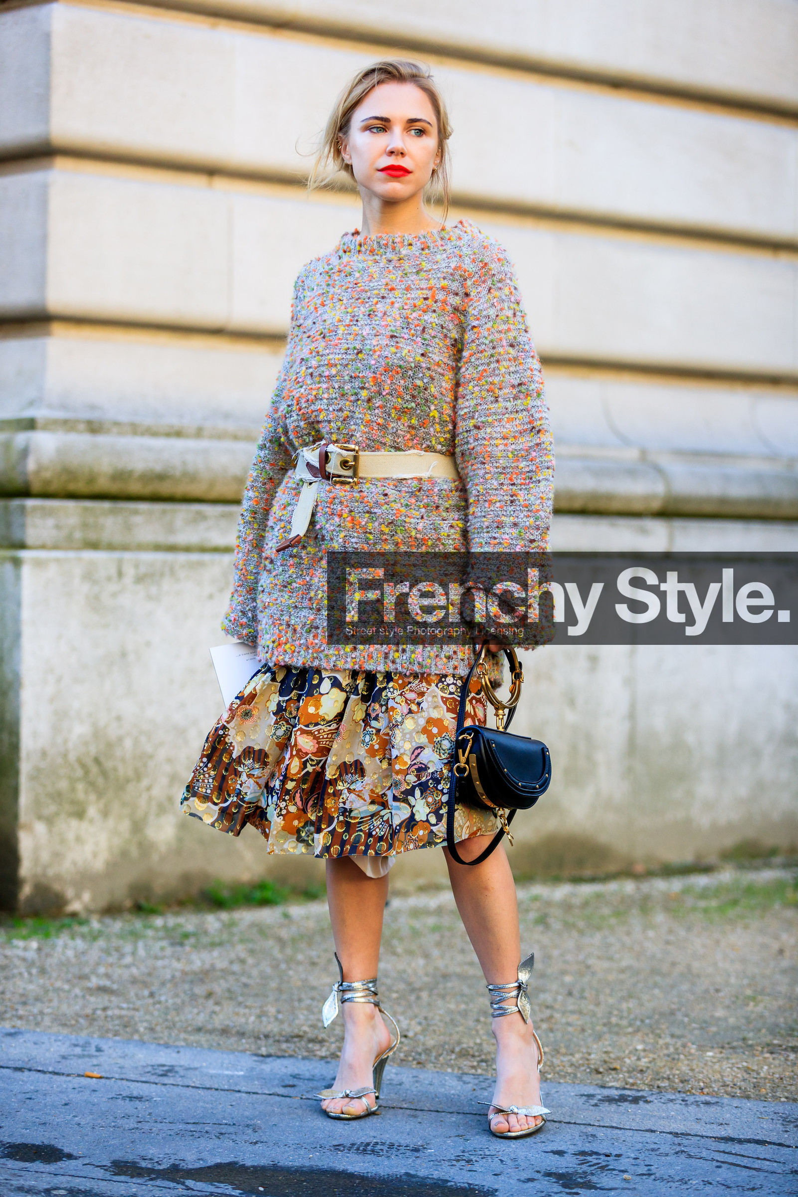 AUTUMN WINTER 2017-2018, AW 17-18, beige skirt, beige sweater, black bag, chloe, courtney trop, FALL WINTER 2017-2018, fashion week, floral, flower, frenchystyle, full length, FW, FW 17-18, golden shoes, high heels, jonathan paciullo, leather bag, leather shoes, multicolor sweater, PARIS, PFW, polka dot, printed skirt, shiny shoes, street style, vertical, white belt