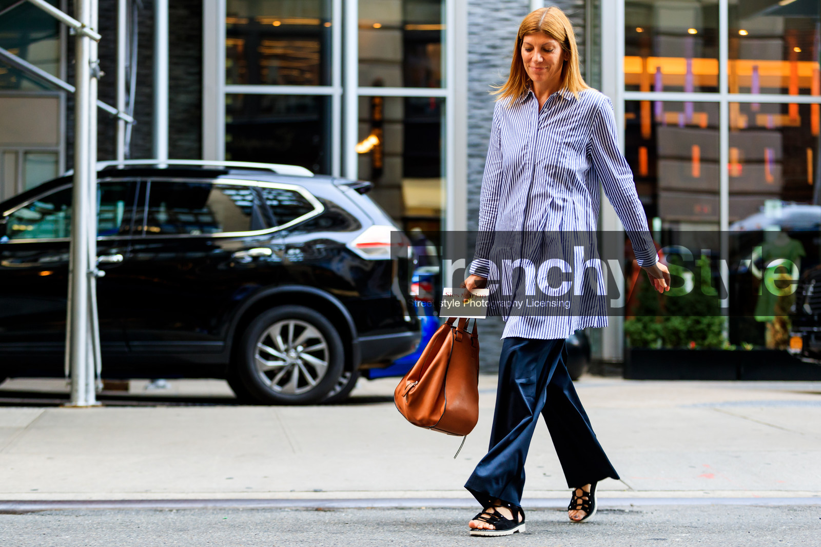 atmosphere details, black shoes, blue pants, brown bag, fashion week, frenchystyle, full length, FW, graphic shirt, horizontal, jonathan paciullo, leather bag, leather shoes, loewe, NEW YORK, NYFW, printed shirt, SPRING SUMMER 2018, SS 18, street style, striped shirt, trousers