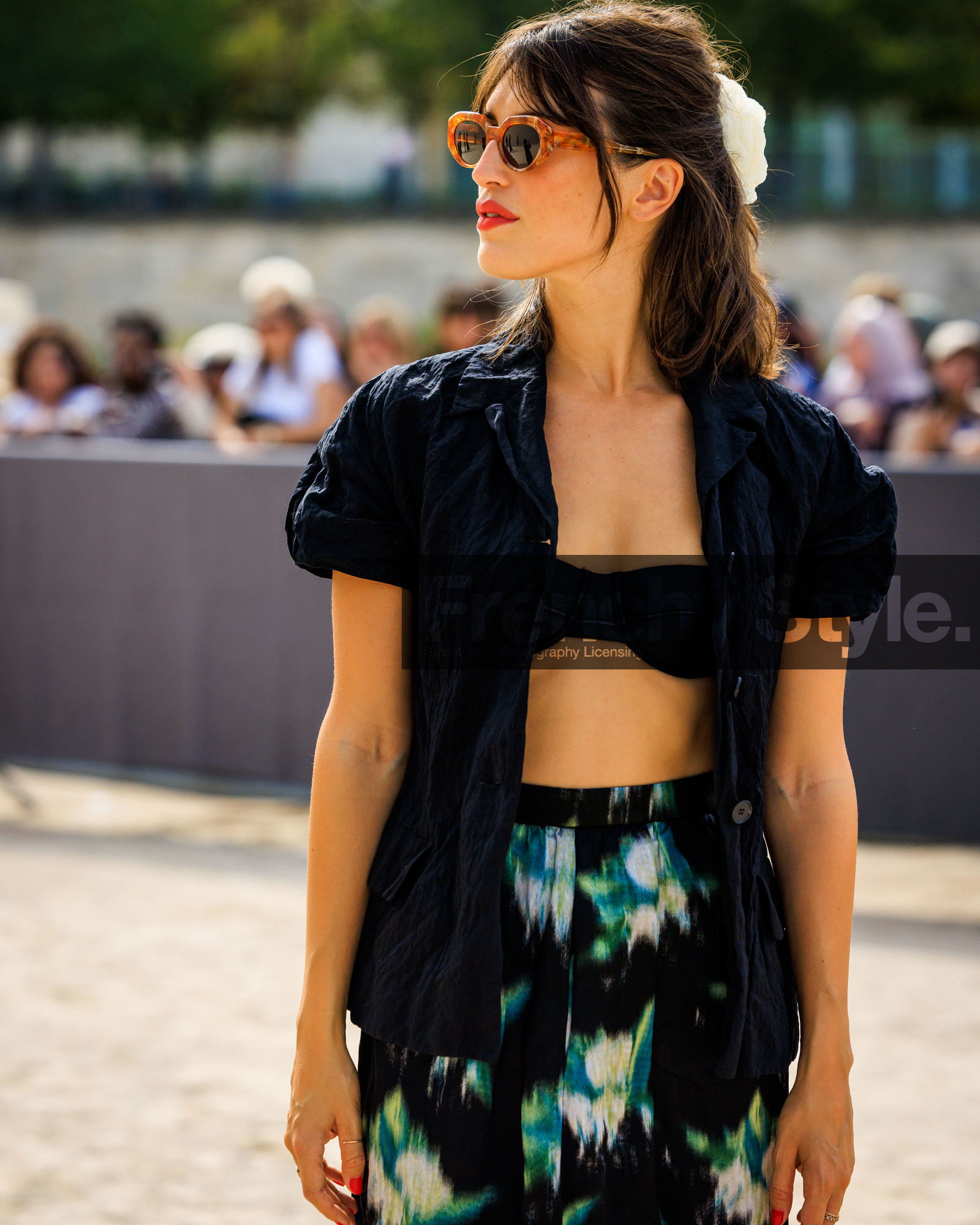 fashion week, frenchystyle, FW, jonathan paciullo, street style, PFW, PARIS, SPRING SUMMER 2024, SS 24, vertical, atmosphere details, detail