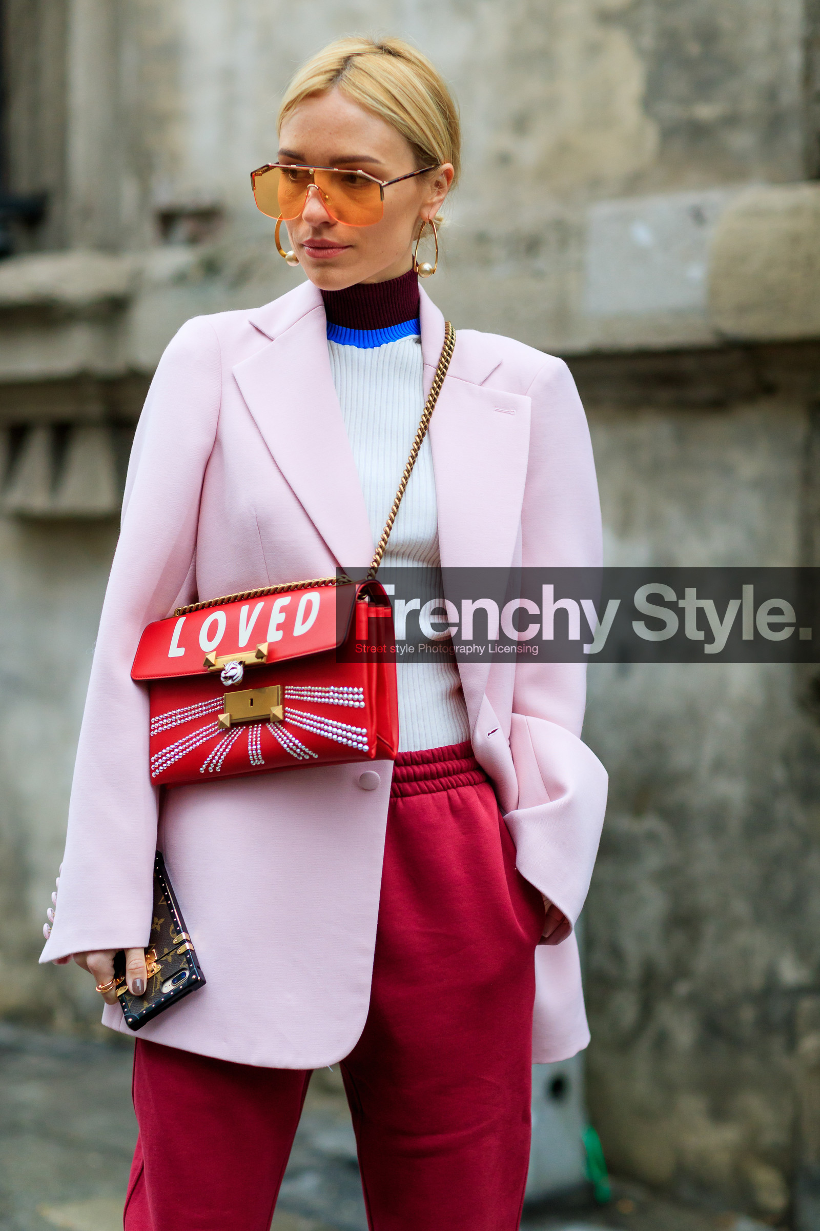 blazer, graphic bag, gucci, leather bag, pink jacket, printed bag, red bag, red pants, sunglasses, sweatpants, trousers, turtleneck sweater, white sweater, fashion week, frenchystyle, FW, jonathan paciullo, street style, MFW, MILAN, AUTUMN WINTER 2018-2019, FALL WINTER 2018-2019, FW 18-19, vertical, detail, atmosphere details, viktoria rader