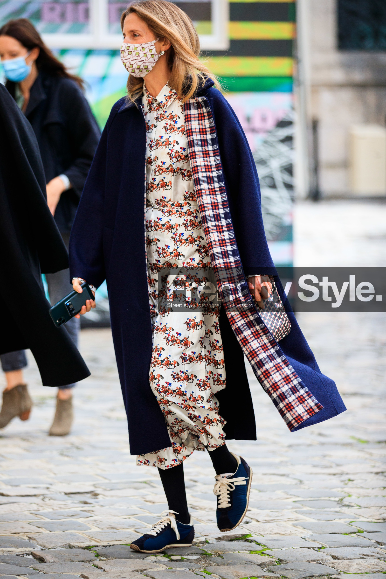 navy blue coat, red coat, checked coat, plaid coat, white coat, white dress, long dress, animal print dress, navy blue sneakers, covid face mask, PARIS, PFW, fashion week, frenchystyle, FW, jonathan paciullo, street style, SPRING SUMMER 2021, SS 21, vertical, full length