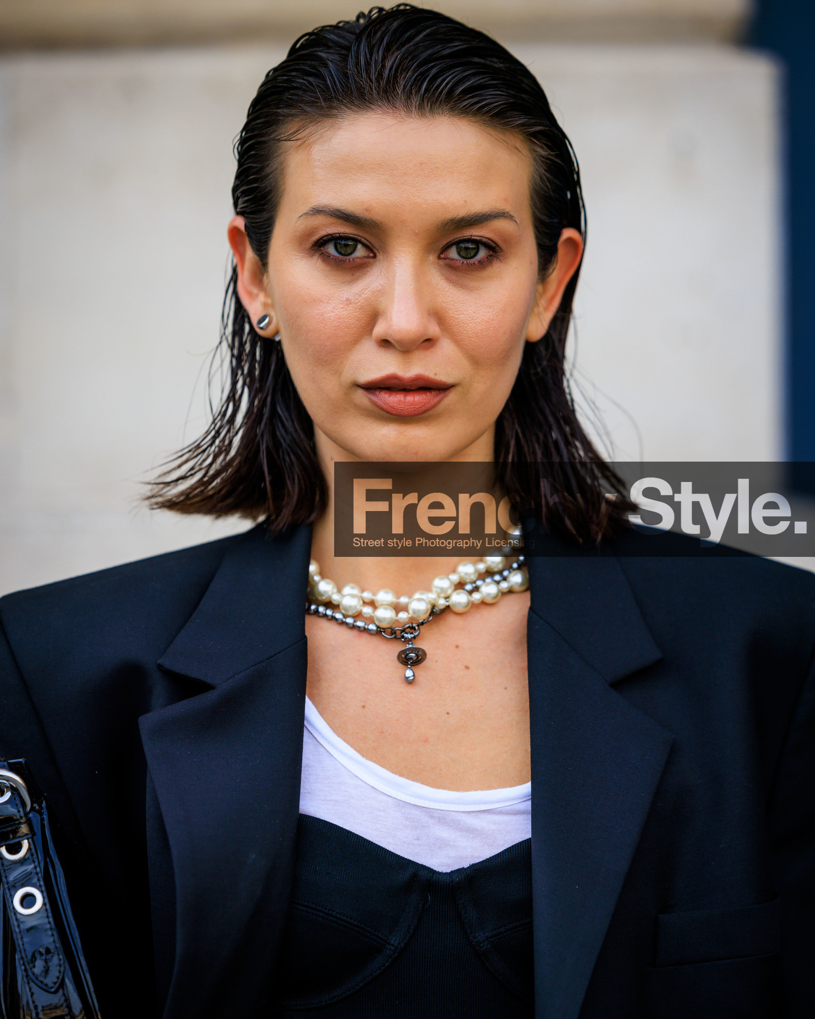 PARIS, PFW, fashion week, frenchystyle, FW, jonathan paciullo, street style, SPRING SUMMER 2024, SS 24, vertical, atmosphere details, detail